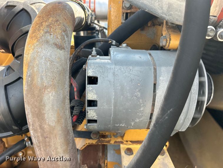 image for item EG0981 1988 International  9300 semi truck