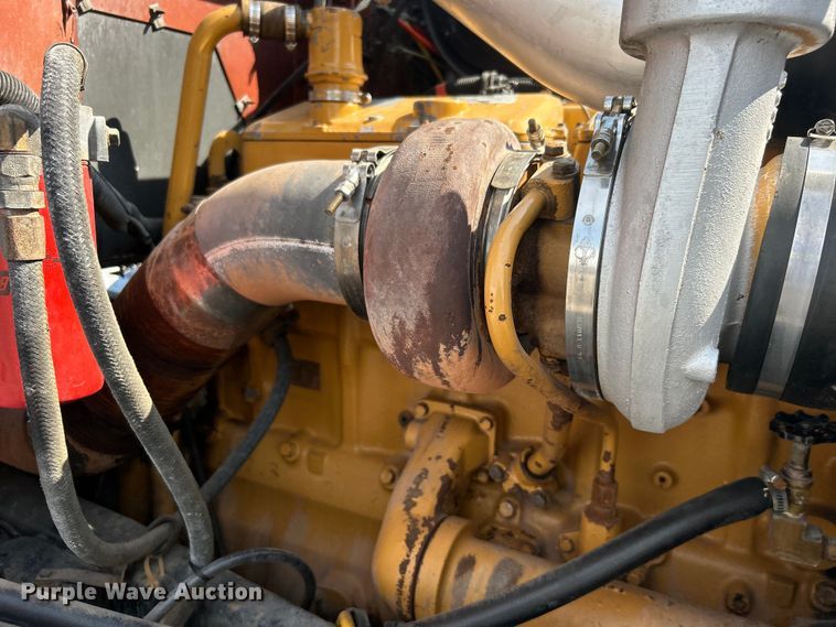 image for item EG0981 1988 International  9300 semi truck