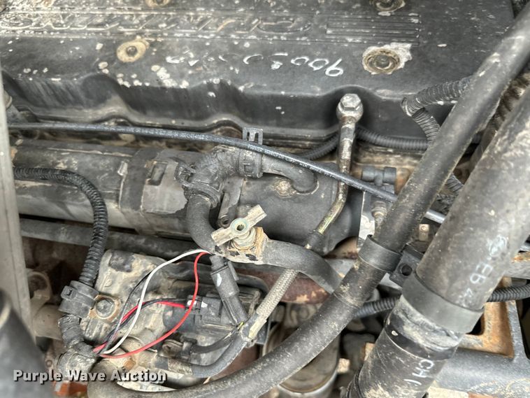 image for item EG1325 2004 Kalmar 30 yard truck