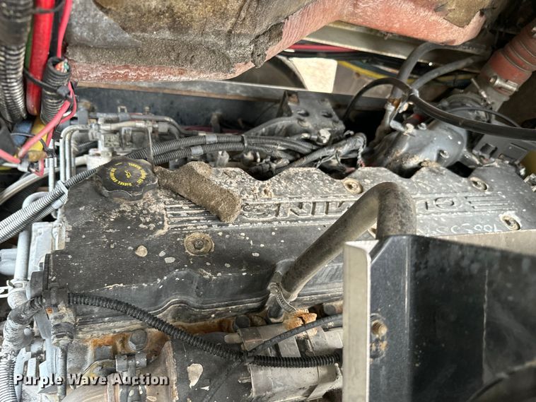 image for item EG1325 2004 Kalmar 30 yard truck