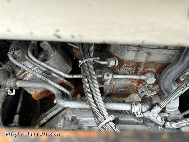 image for item EG1325 2004 Kalmar 30 yard truck