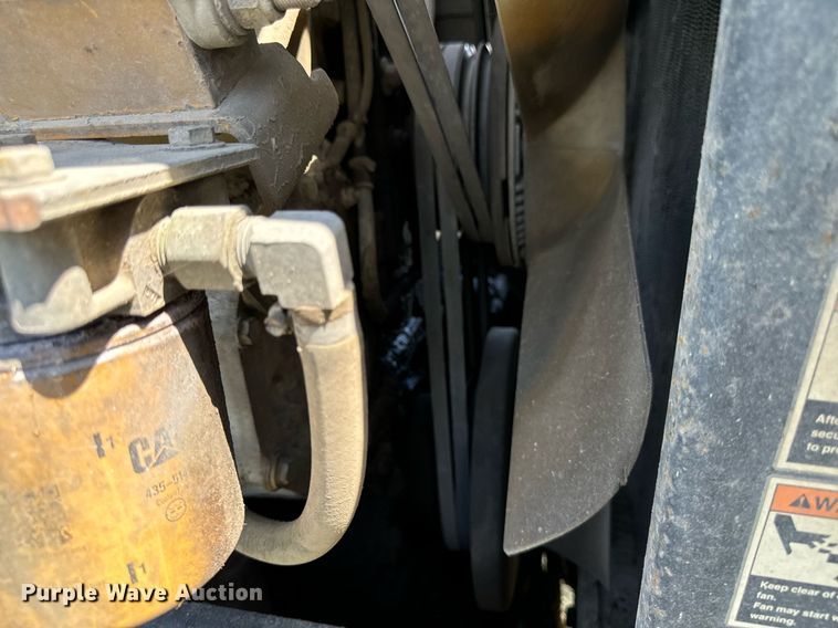 image for item EH4433 2000 Peterbilt 378 truck cab and chassis