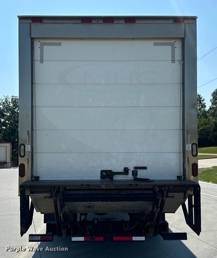 image for item EH6991 2014 Kenworth T370 refrigerated delivery truck