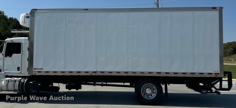 image for item EH6991 2014 Kenworth T370 refrigerated delivery truck