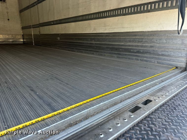 image for item EH6991 2014 Kenworth T370 refrigerated delivery truck