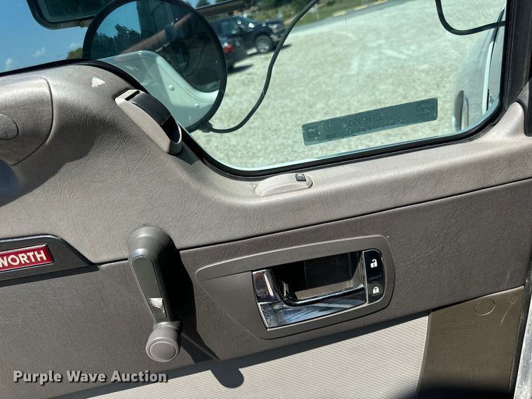 image for item EH6991 2014 Kenworth T370 refrigerated delivery truck