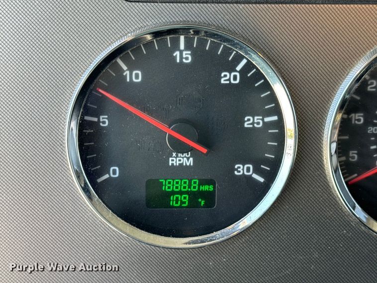 image for item EH6991 2014 Kenworth T370 refrigerated delivery truck