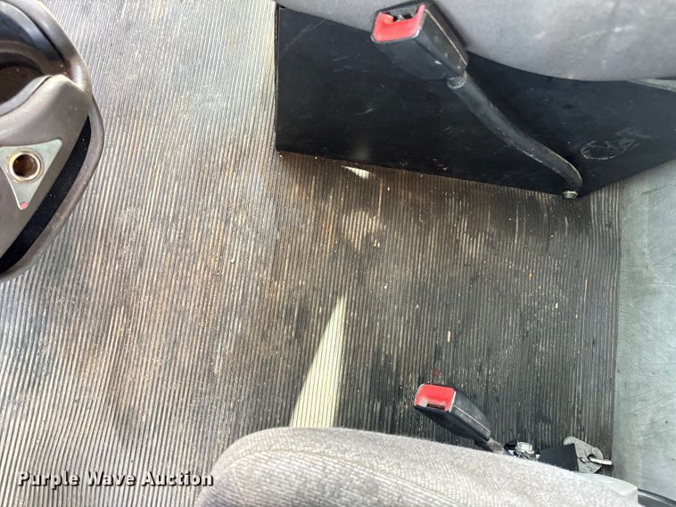 image for item EH6991 2014 Kenworth T370 refrigerated delivery truck