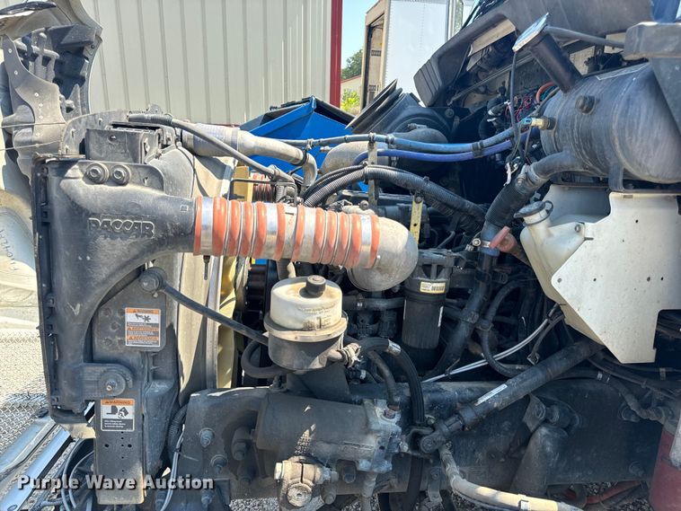 image for item EH6991 2014 Kenworth T370 refrigerated delivery truck