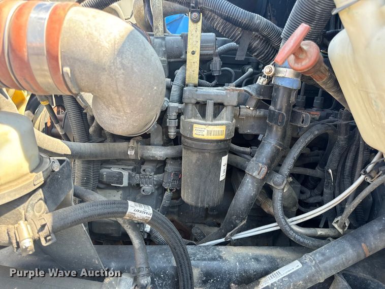 image for item EH6991 2014 Kenworth T370 refrigerated delivery truck