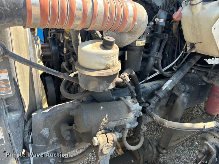 image for item EH6991 2014 Kenworth T370 refrigerated delivery truck