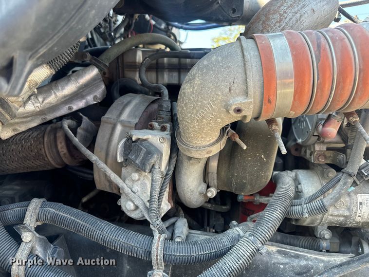 image for item EH6991 2014 Kenworth T370 refrigerated delivery truck