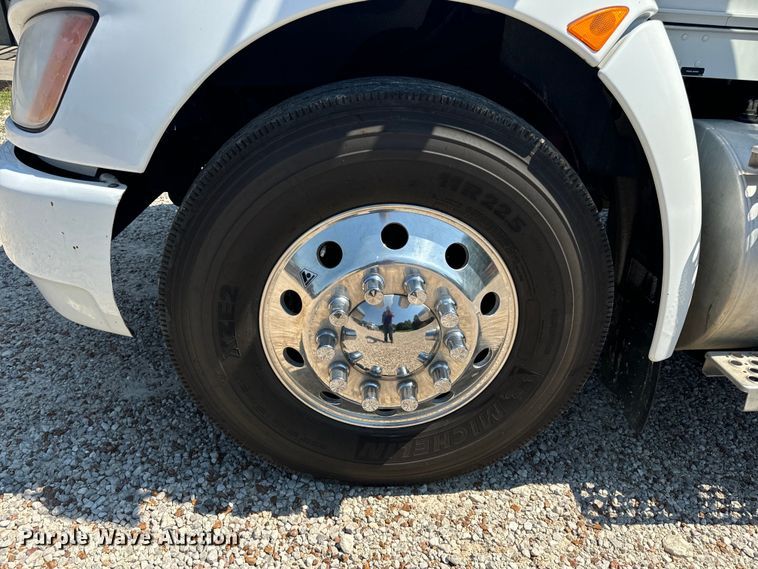 image for item EH6991 2014 Kenworth T370 refrigerated delivery truck