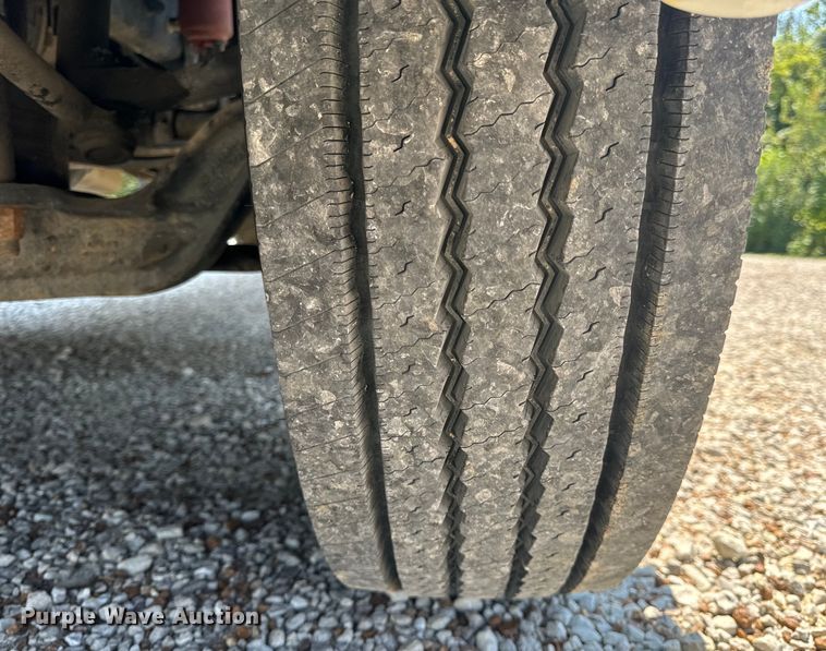 image for item EH6991 2014 Kenworth T370 refrigerated delivery truck