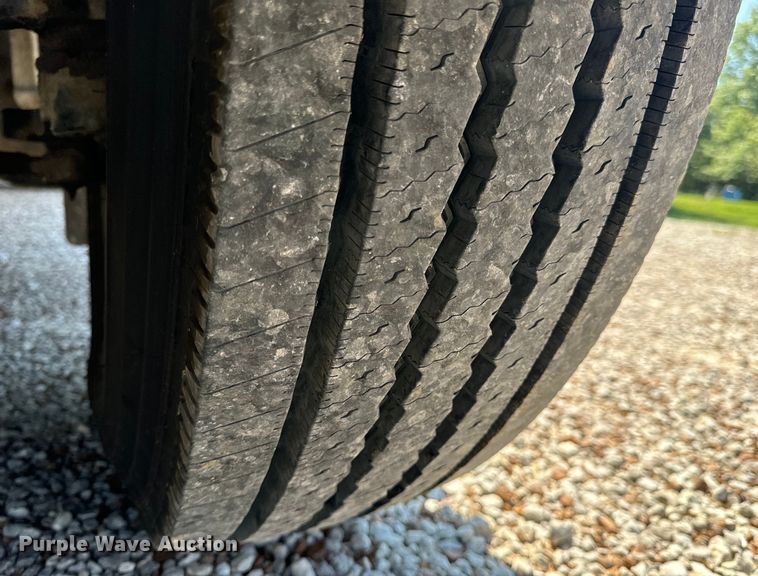 image for item EH6991 2014 Kenworth T370 refrigerated delivery truck