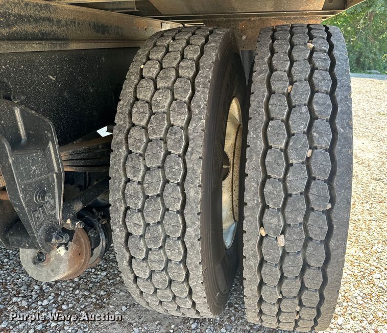 image for item EH6991 2014 Kenworth T370 refrigerated delivery truck