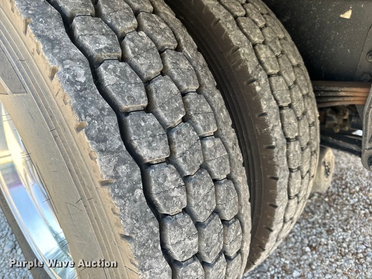 image for item EH6991 2014 Kenworth T370 refrigerated delivery truck