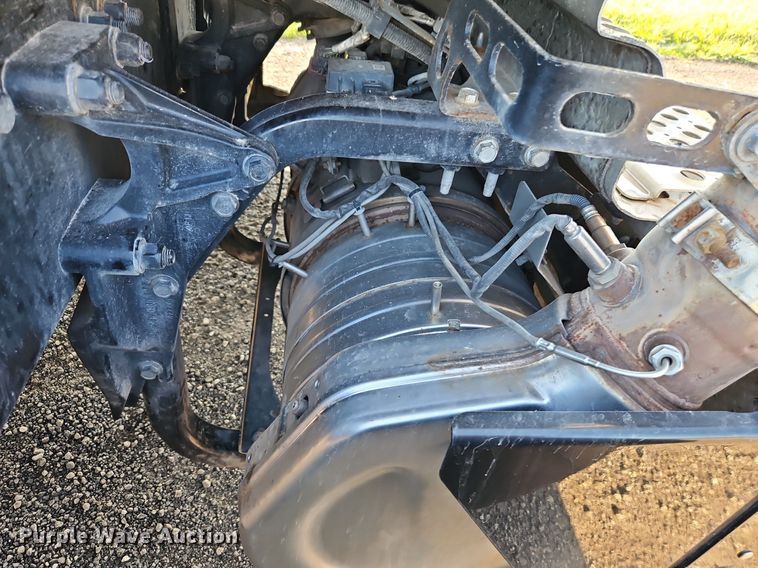 image for item EI8238 2020 Kenworth T880 semi truck