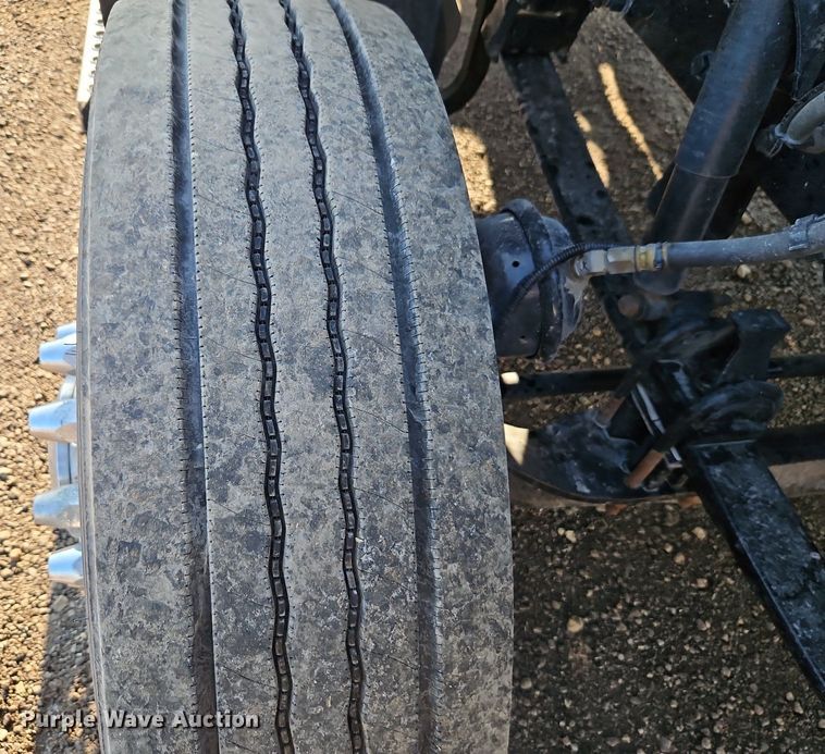 image for item EI8238 2020 Kenworth T880 semi truck