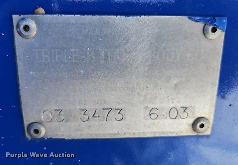 image for item EI8262 2004 Kenworth T300 delivery truck