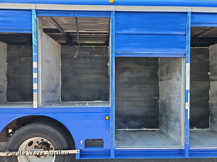 image for item EI8262 2004 Kenworth T300 delivery truck