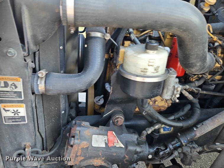 image for item EI8262 2004 Kenworth T300 delivery truck