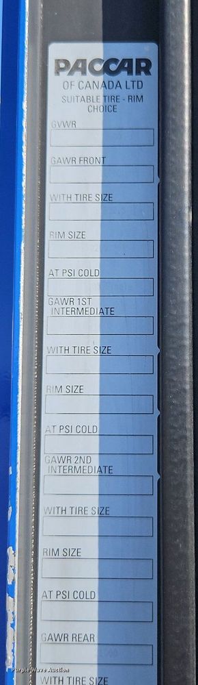 image for item EI8262 2004 Kenworth T300 delivery truck