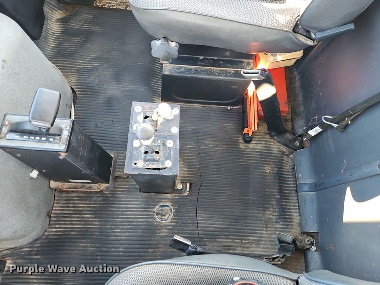 image for item EI8263 1995 Ford L8000 dump truck