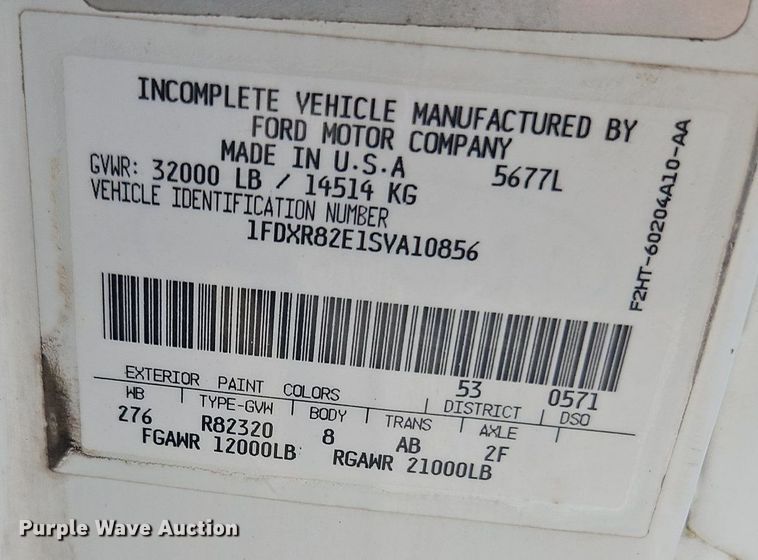 image for item EI8263 1995 Ford L8000 dump truck