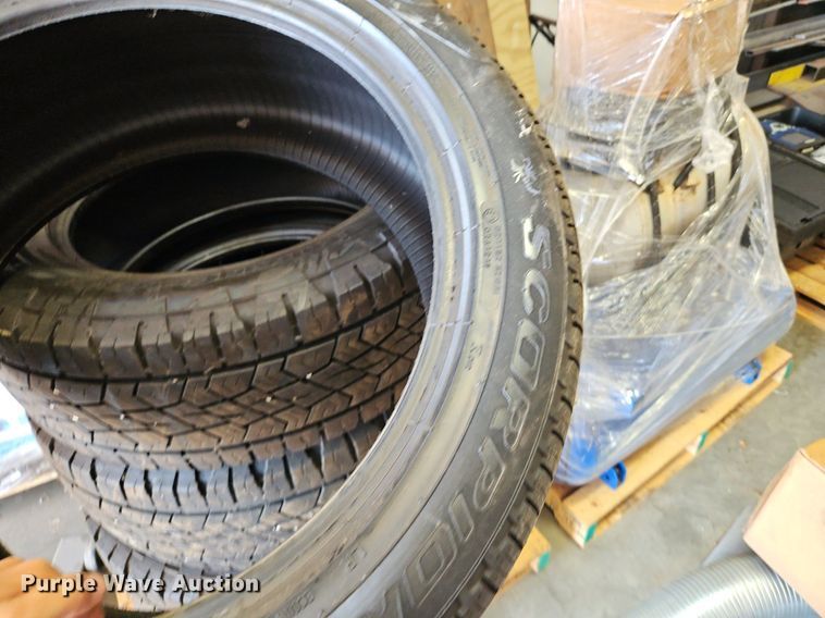 image for item EI8267 Truck parts