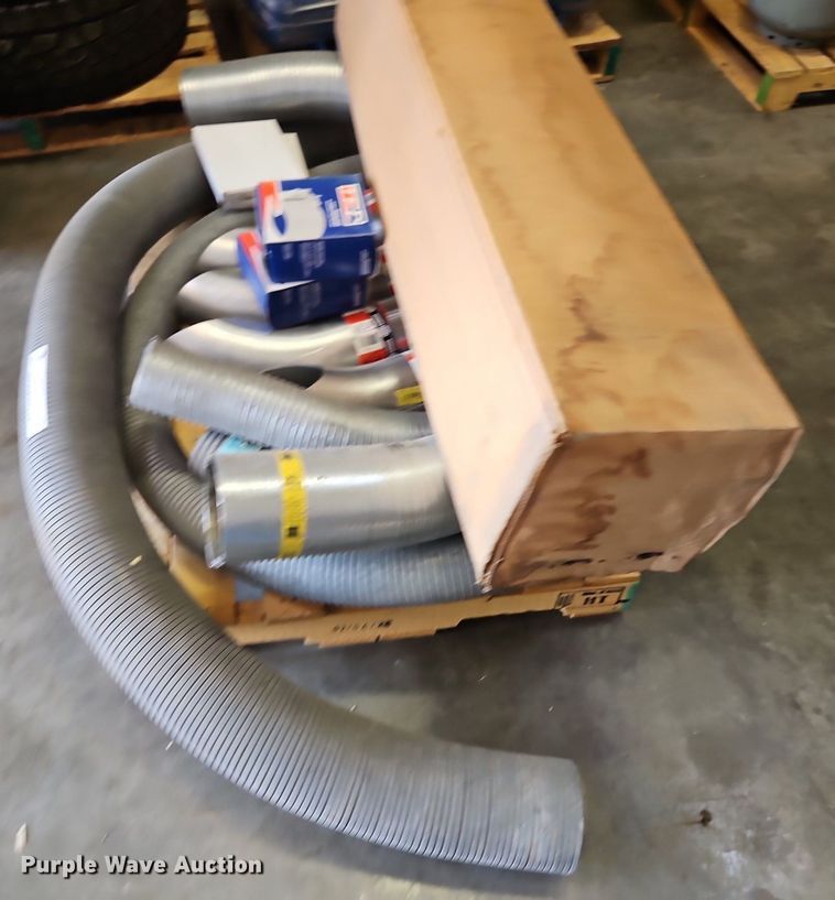 image for item EI8267 Truck parts