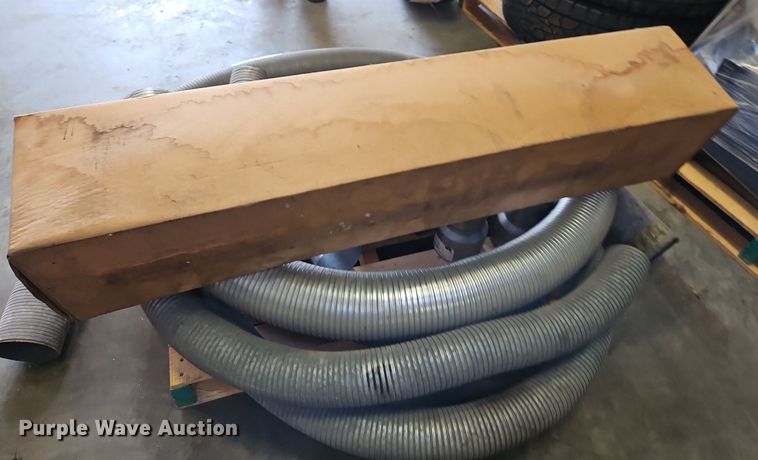 image for item EI8267 Truck parts