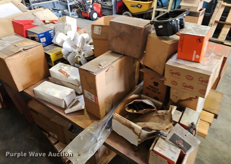 image for item EI8267 Truck parts