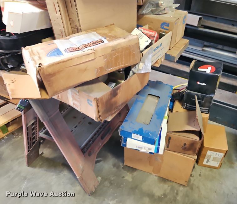 image for item EI8267 Truck parts