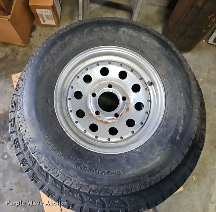 image for item EI8267 Truck parts