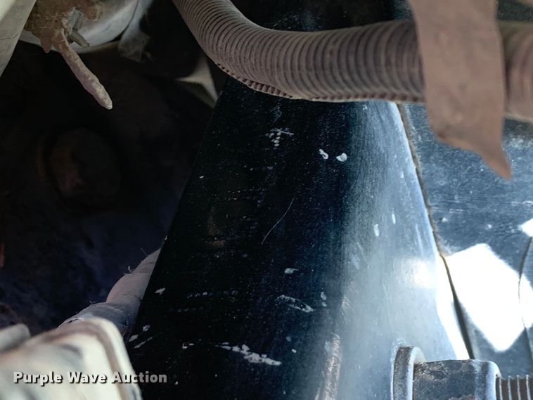 image for item EJ2864 2016 Kenworth  T880 semi truck