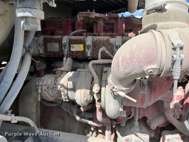 image for item EJ2865 2016 Kenworth  T680 semi truck