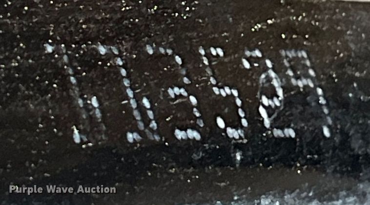 image for item EJ2865 2016 Kenworth  T680 semi truck