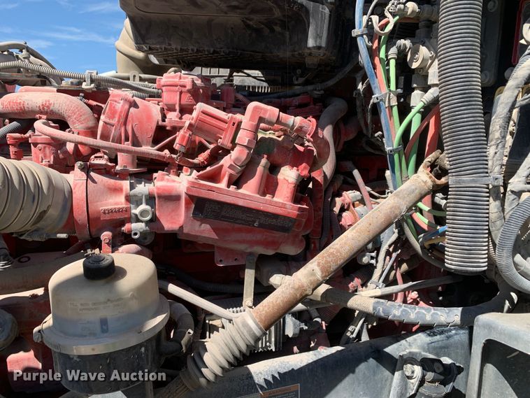 image for item EJ2866 2020 Kenworth T880 semi truck