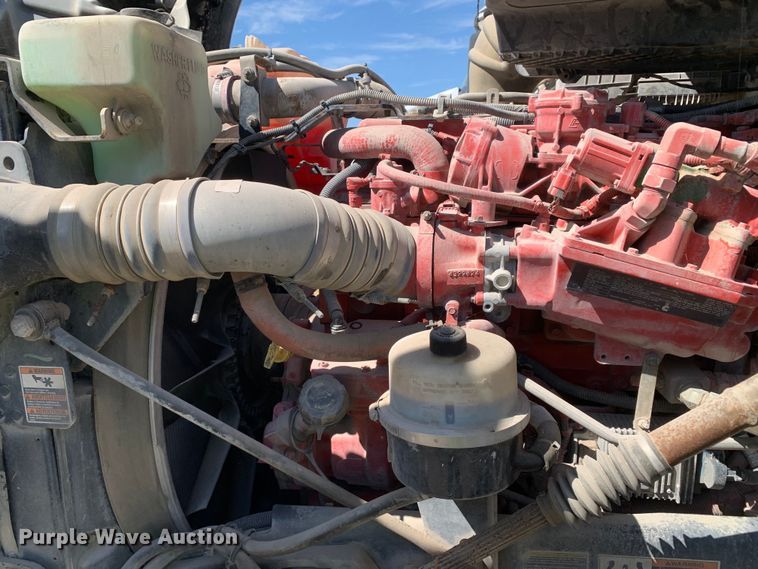 image for item EJ2866 2020 Kenworth T880 semi truck