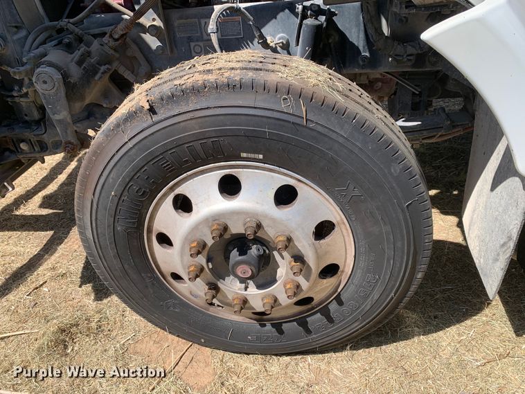 image for item EJ2866 2020 Kenworth T880 semi truck