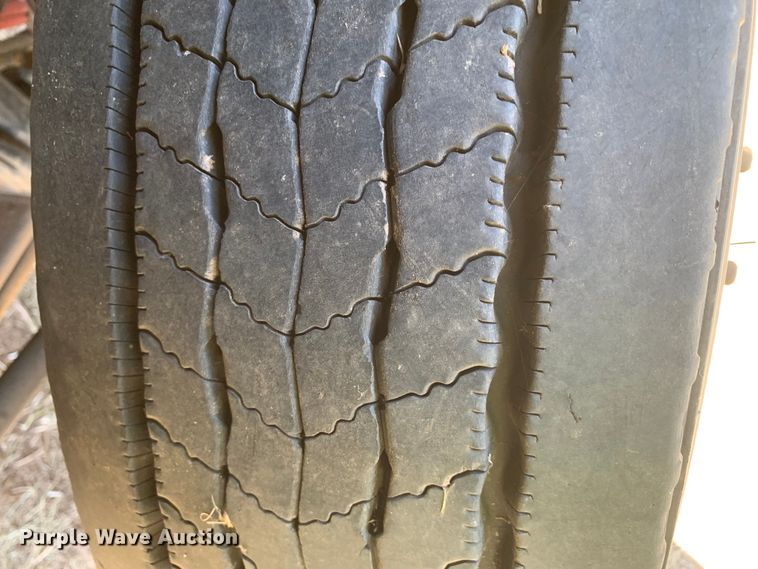 image for item EJ2867 2020 Kenworth  T880 semi truck