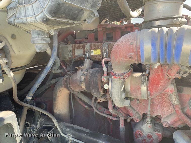 image for item EJ2870 2016 Kenworth  T880 semi truck