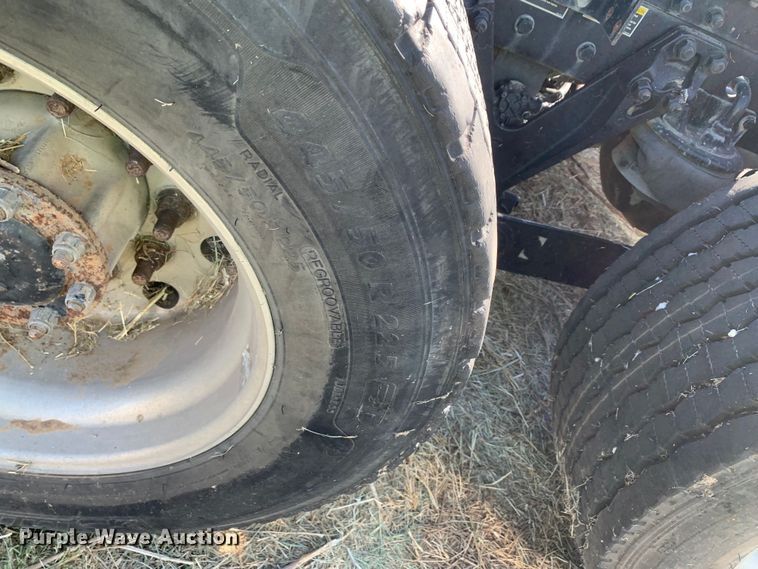 image for item EJ2870 2016 Kenworth  T880 semi truck