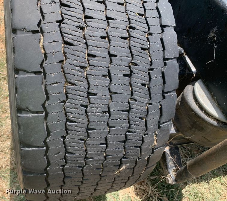 image for item EJ2871 2014 Kenworth  T660 semi truck