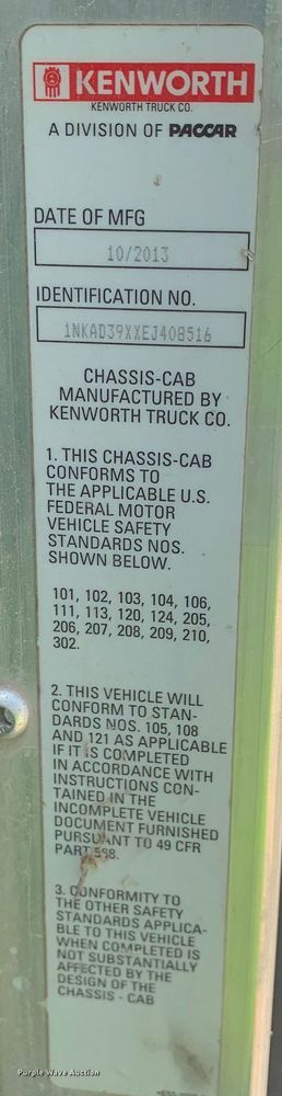 image for item EJ2871 2014 Kenworth  T660 semi truck