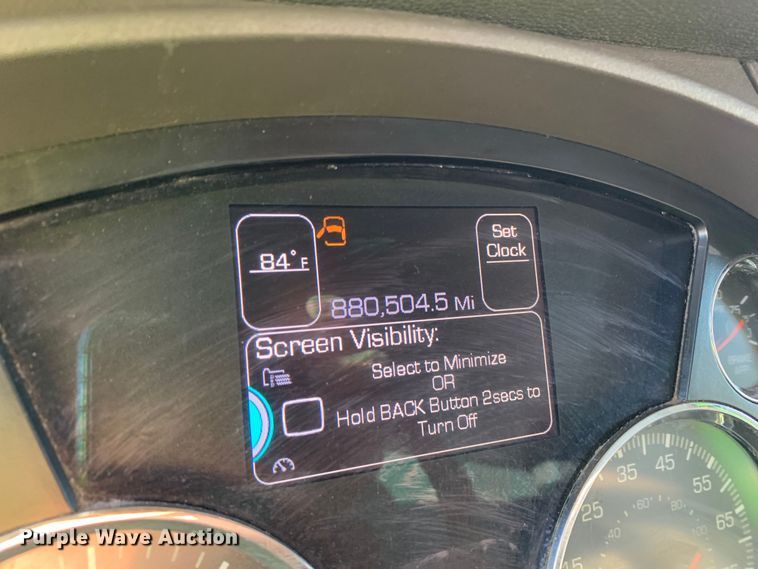 image for item EJ2872 2016 Kenworth  T880 semi truck