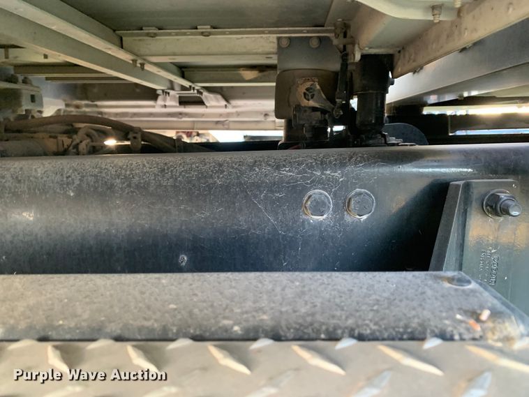 image for item EJ2874 2020 Kenworth  T880 semi truck