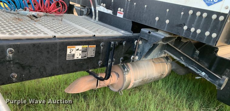 image for item EJ2875 2020 Kenworth  T880 semi truck