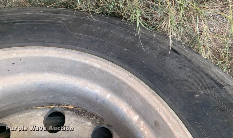 image for item EJ2875 2020 Kenworth  T880 semi truck